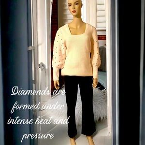 NWOT Pamela McCoy Diamond Embellished Long Sleeve Sweater